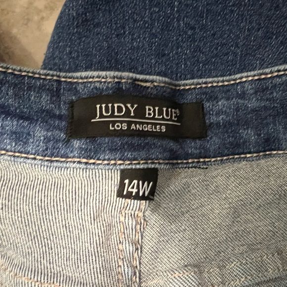 Judy Blue Distressed Blue Jeans - Picture 8 of 8